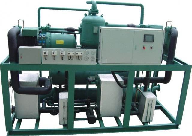 螺桿式復疊制冷機組